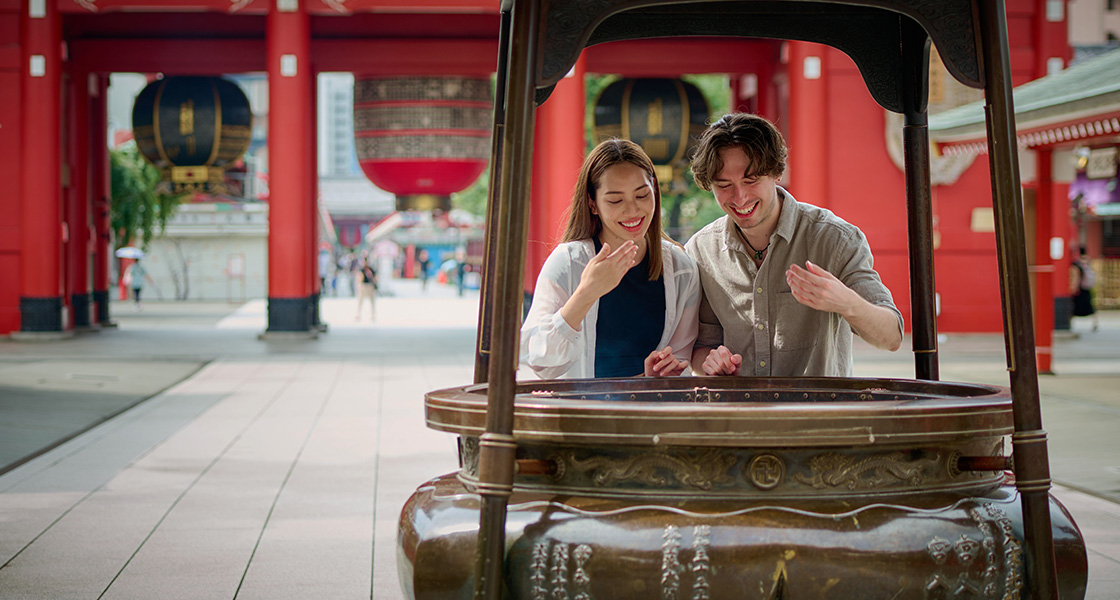 6:00 浅草寺朝参り