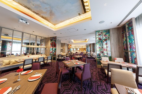 Fleur ～優雅で幻想的な雰囲気漂うお城のメインダイニング～