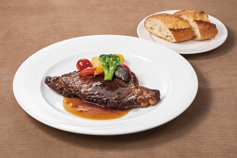 ブラックアンガス牛のサーロインステーキ　トリュフ風味のジャポネーズソース