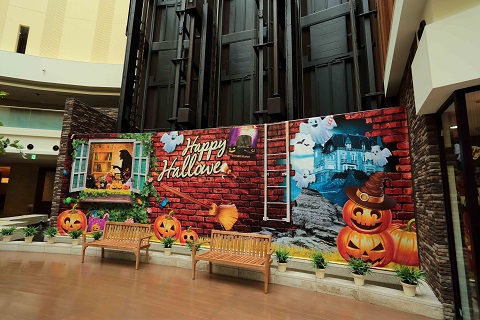 フォトスポット 「Halloween Hollow Wall」