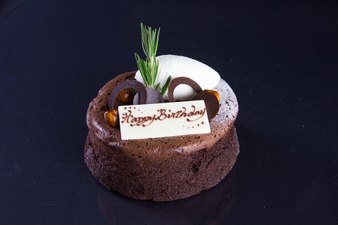 ショコラリーシュホールケーキ