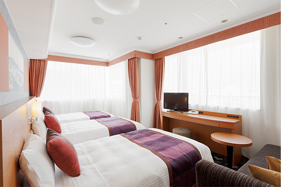 トリプル・フォースルーム