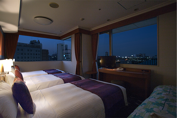 トリプル・フォースルーム